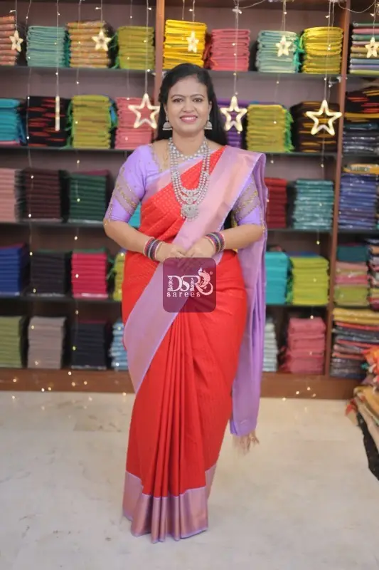 1000 Butta Korvai Border Saree