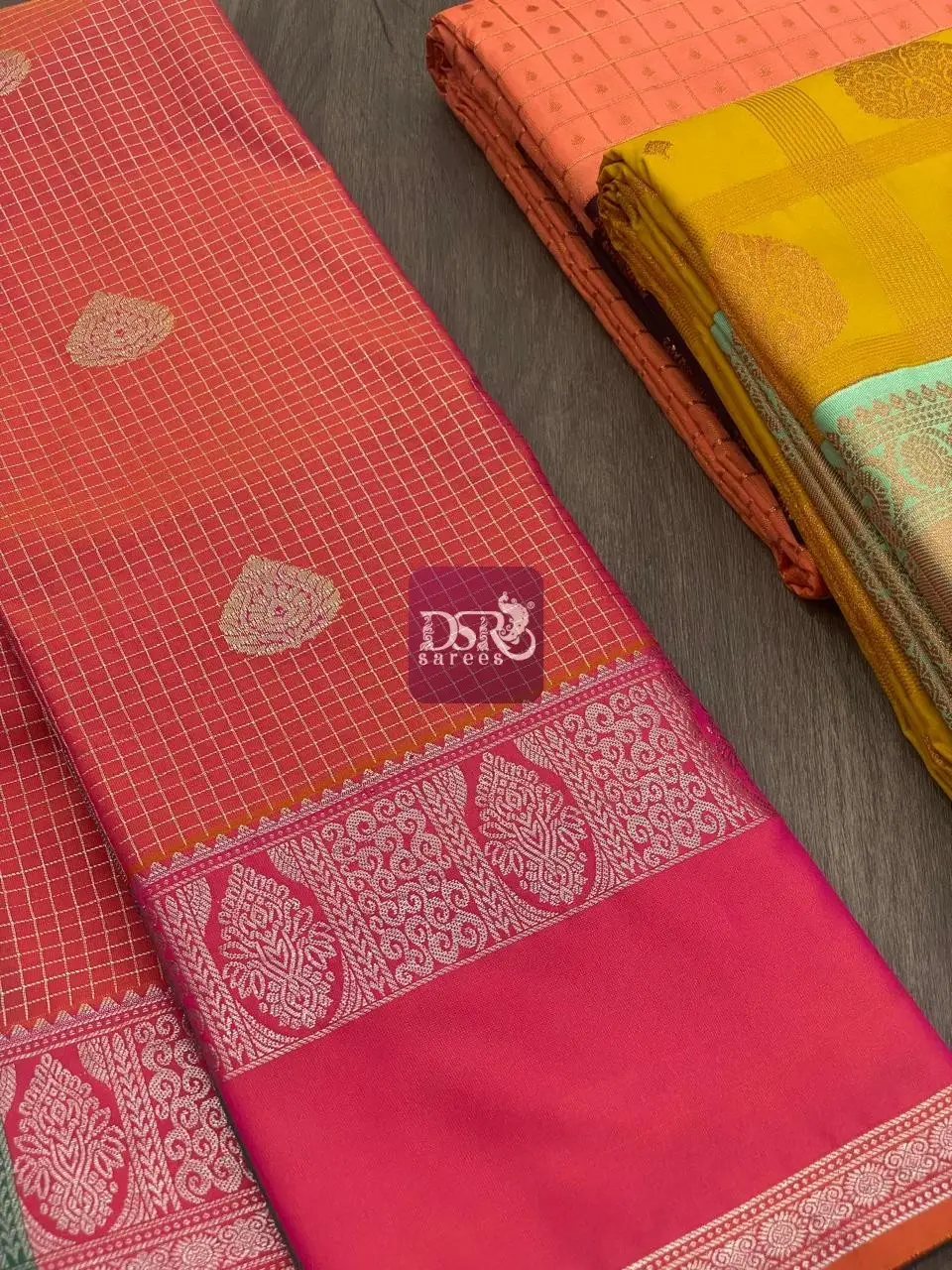 Vairaooshi Body Butta Sarees