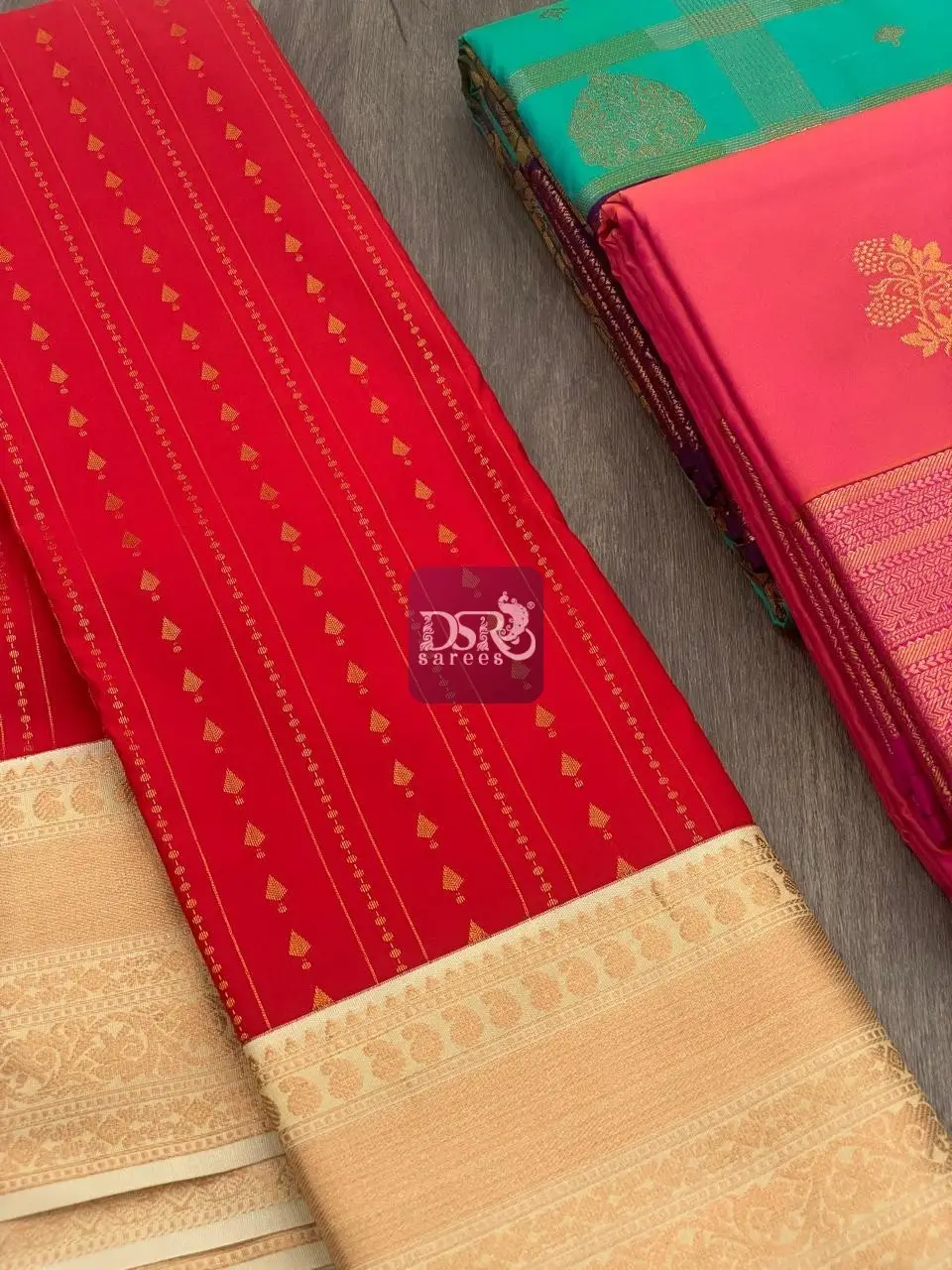 1000 Butta Korvai Border Saree