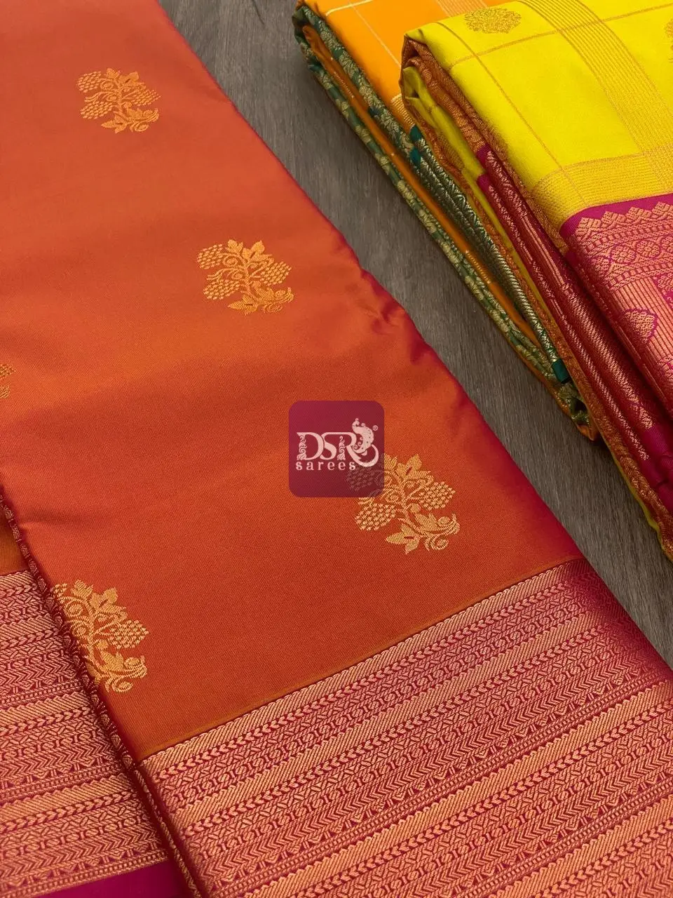 Vairaooshi Body Butta Sarees