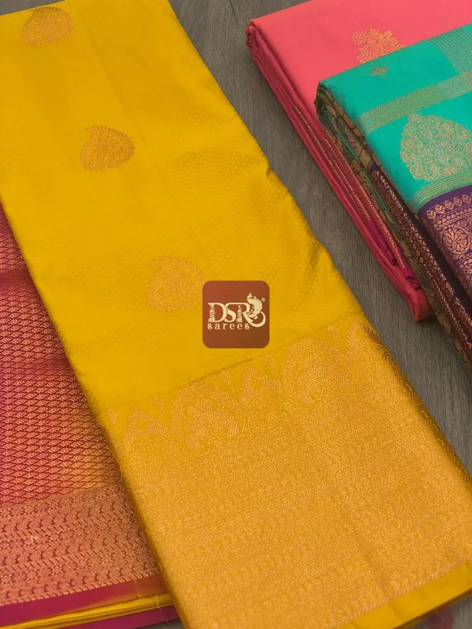 Vairaooshi Body Butta Sarees