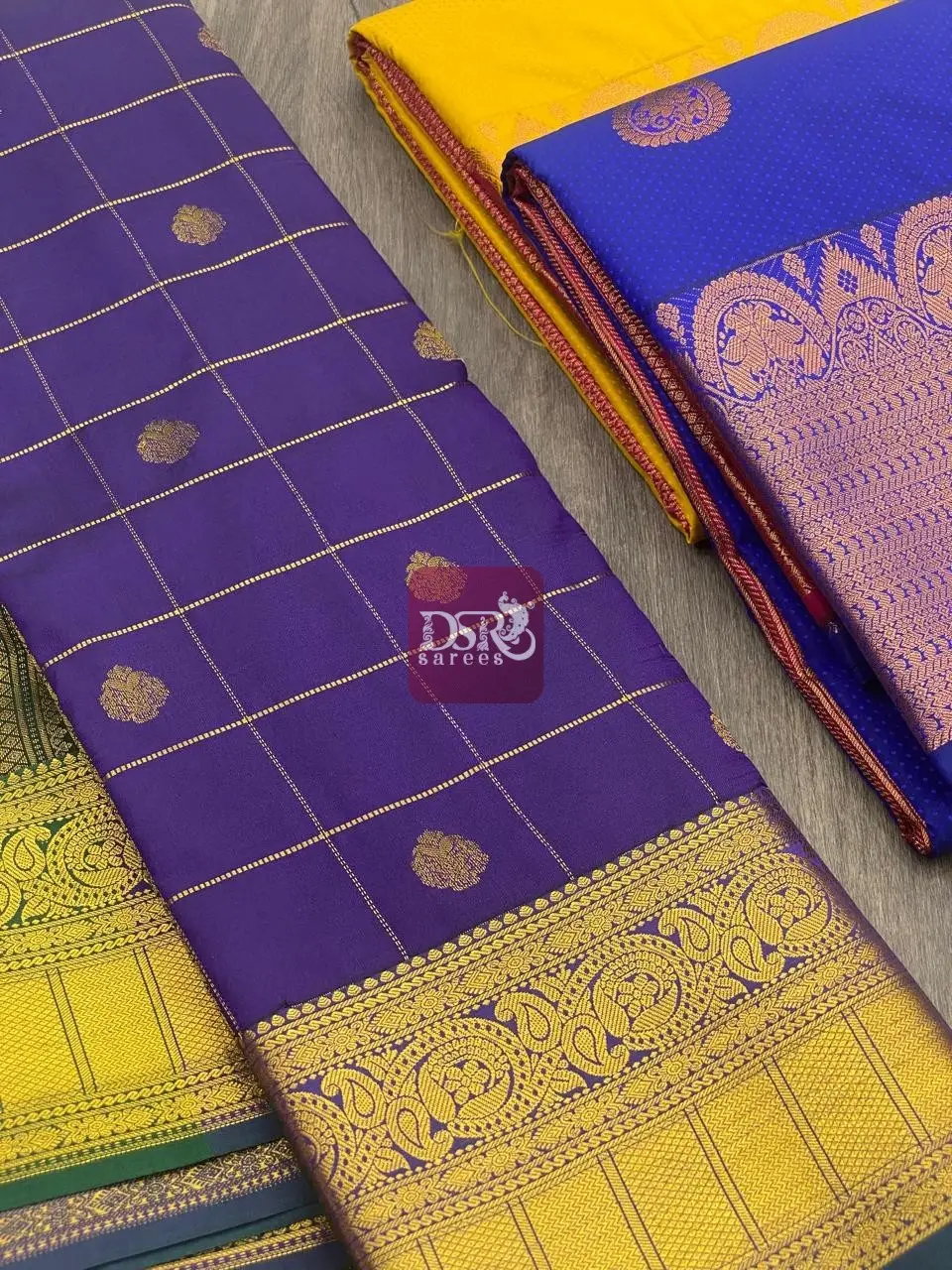 Vairaooshi Body Butta Sarees